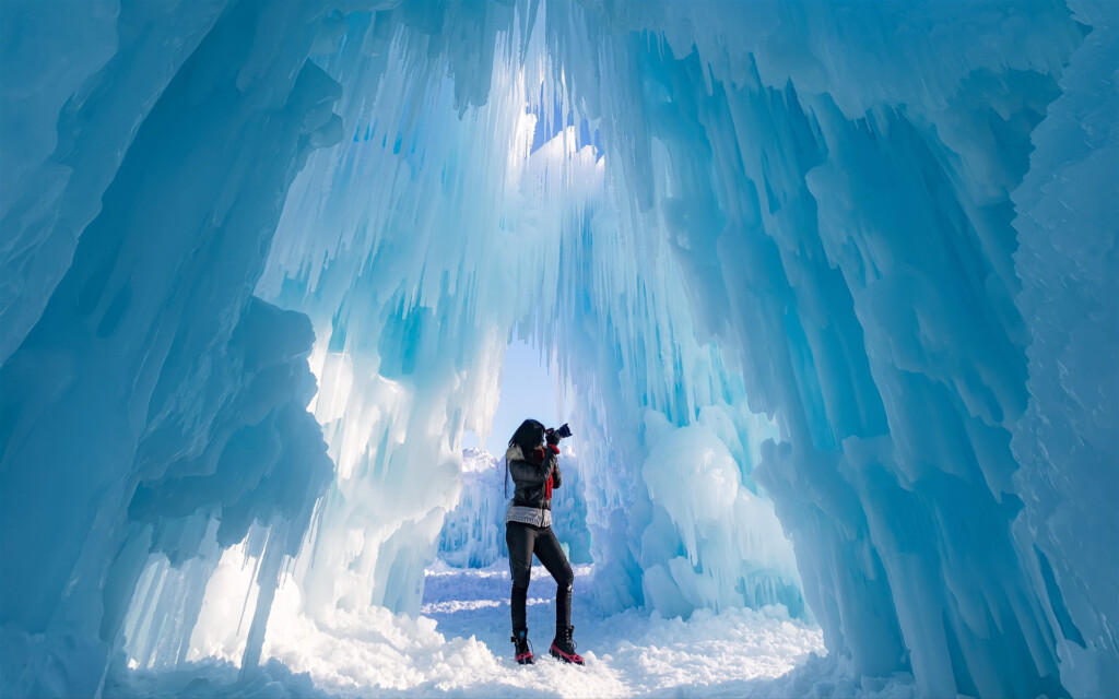 Blue Glacier Ice Castle Photographer Preview 10wallpaper