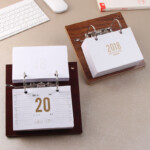 365 Inner Sheets Wooden Desktop Calendar Custom Daily Desk Calendar 2