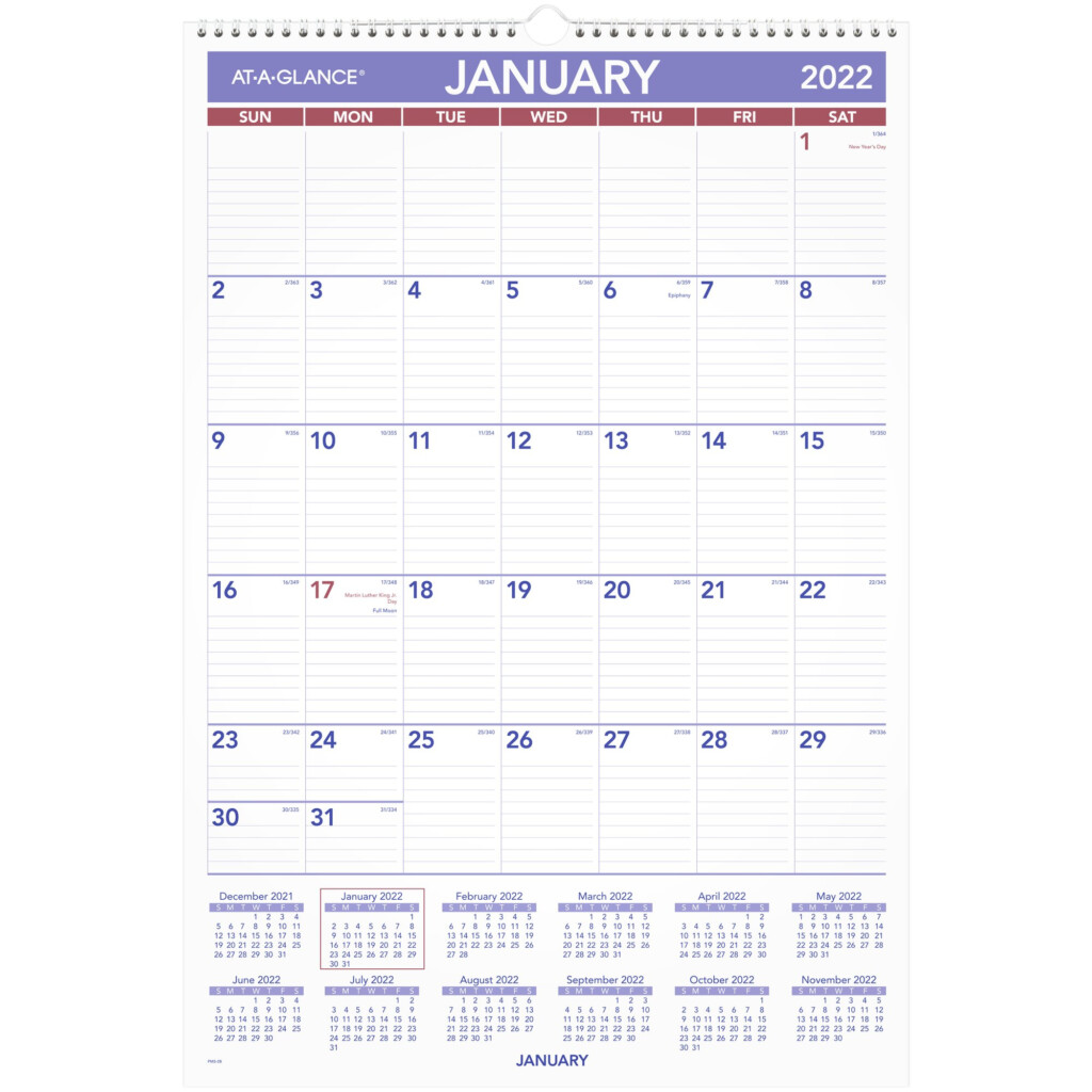 AT A GLANCE Monthly Wall Calendar 15 1 2 X 22 3 4 January 2022 To 